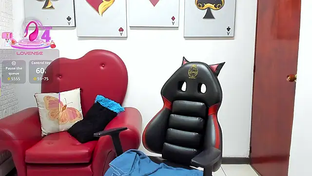 Snapshot of Salomeediaz_ chatting on November 27, 9:28 pm Salomeediaz online show from November 27, 9:28 pm