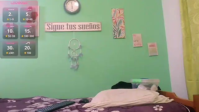 alisontitsmilk19 online show from November 2, 12:46 am