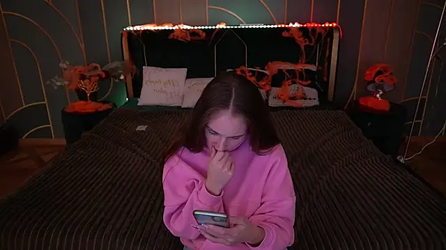 Snapshot of PamelaXX_ chatting on October 24, 8:05 pm PamelaXX online show from October 24, 8:05 pm