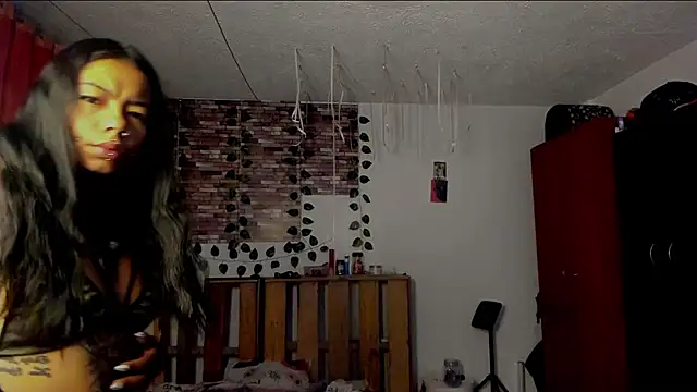 Snapshot of nicole_volkov chatting on November 21, 6:12 am nicole volkov online show from November 21, 6:12 am