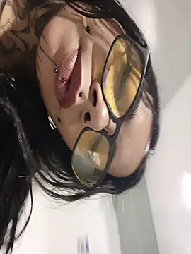 Snapshot of nicole_volkov chatting on July 22, 2:09 pm nicole volkov online show from July 22, 2:09 pm