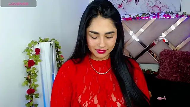 Snapshot of Charlotte_cute18 chatting on February 25, 7:52 am Charlotte cute18 online show from February 25, 7:52 am