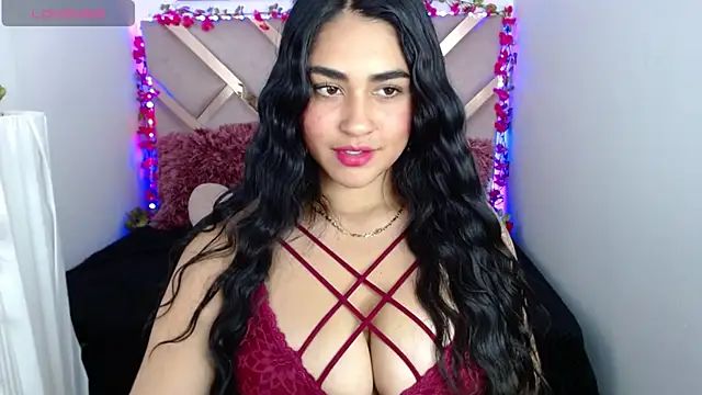 Snapshot of Charlotte_cute18 chatting on March 6, 5:24 am Charlotte cute18 online show from March 6, 5:24 am