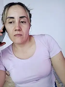 Isabel23zr online show from November 4, 2:38 pm