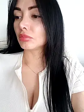  monicab online show from January 4, 9:20 pm