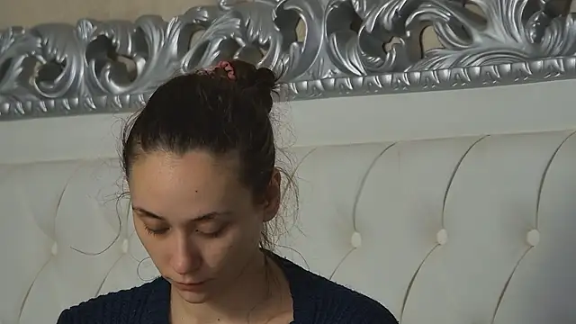 AliceMunro online show from February 26, 5:45 pm