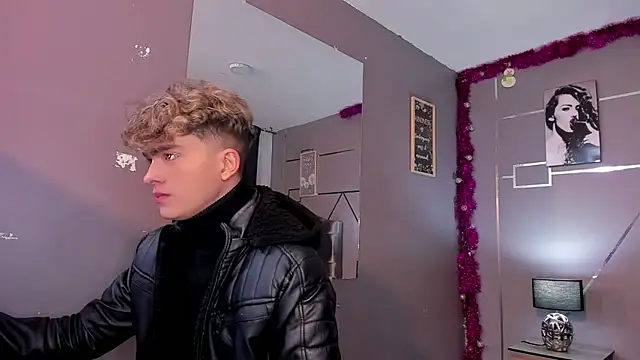 ANDRIUS 24 online show from December 3, 1:43 pm