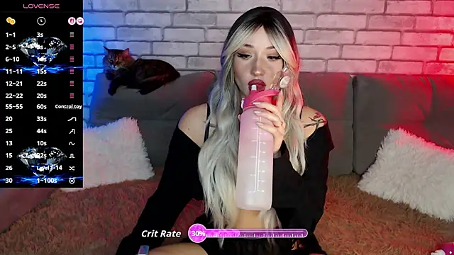 Snapshot of Eva_Evile chatting on April 3, 10:02 am Eva Evile online show from April 3, 10:02 am