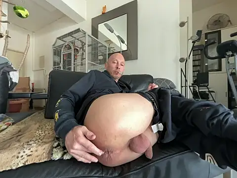 Snapshot of Germankink chatting on March 24, 10:09 am Germankink online show from March 24, 10:09 am