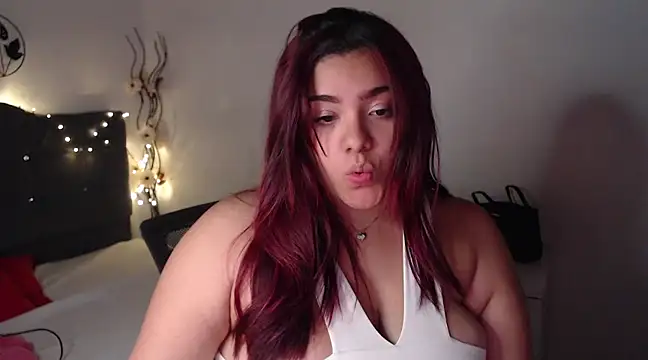 KathyGonzalez online show from March 8, 9:51 pm