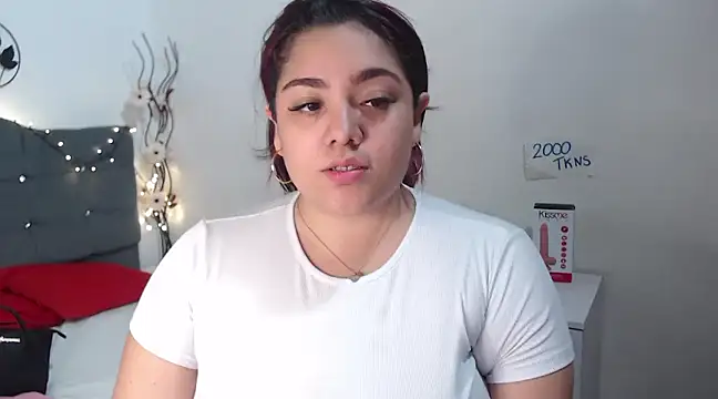KathyGonzalez online show from March 10, 9:07 pm