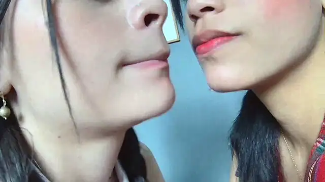 strawberrymia68 online show from January 25, 1:08 pm