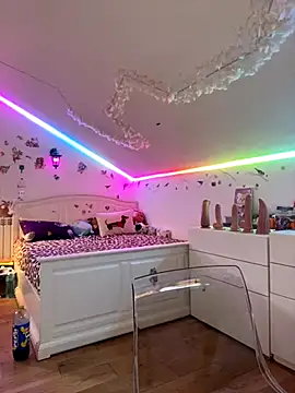 SelenaBee online show from October 11, 7:51 am