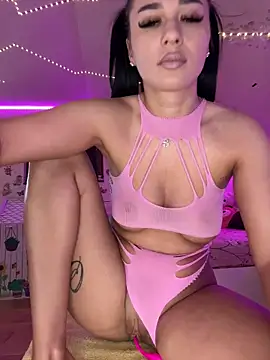 SelenaBee online show from May 8, 6:08 am