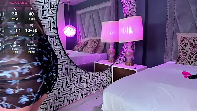 Snapshot of Hotsamantamature chatting on March 4, 7:43 pm Hotsamantamature online show from March 4, 7:43 pm