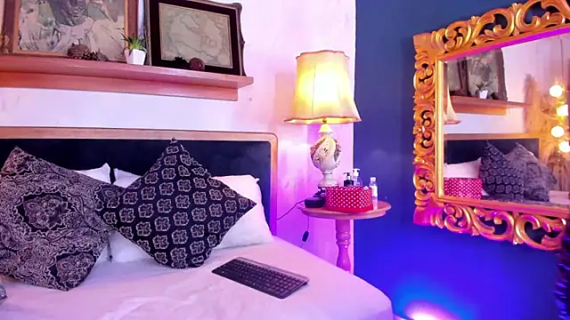 Snapshot of Hotsamantamature chatting on March 11, 7:36 pm Hotsamantamature online show from March 11, 7:36 pm