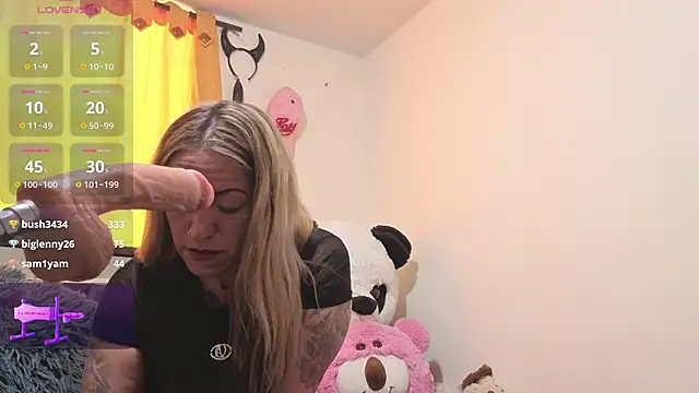 Snapshot of Hotsamantamature chatting on September 24, 8:12 pm Hotsamantamature online show from September 24, 8:12 pm