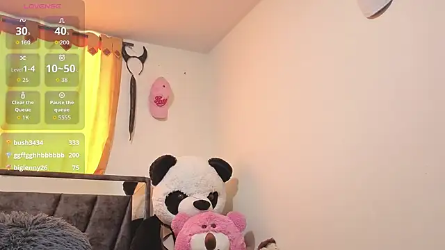 Snapshot of Hotsamantamature chatting on September 26, 5:28 pm Hotsamantamature online show from September 26, 5:28 pm