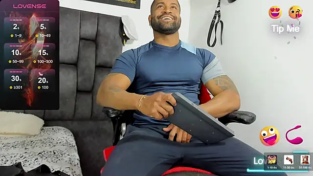 MattRodriguez9 online show from May 25, 4:02 pm
