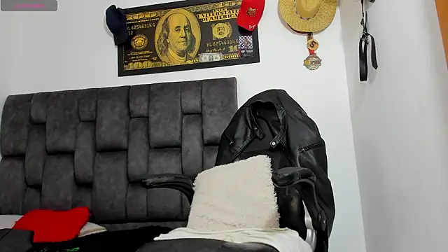 MattRodriguez9 online show from July 23, 9:51 am