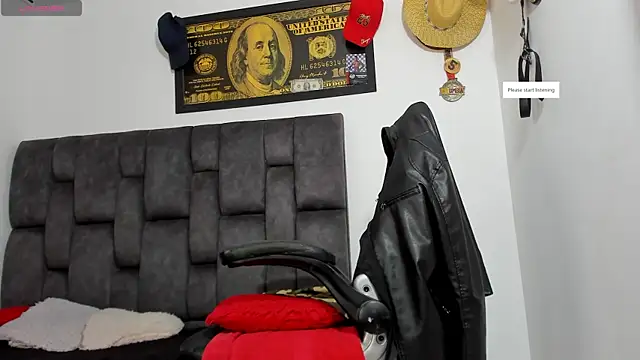 MattRodriguez9 online show from July 25, 9:18 am