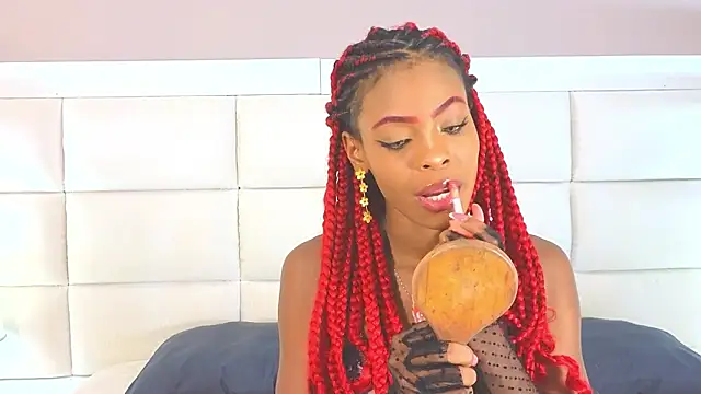 adaraSmiith online show from February 3, 8:58 pm