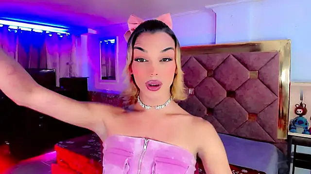 Snapshot of the-horus-girl chatting on September 26, 6:45 pm the-horus-girl online show from September 26, 6:45 pm