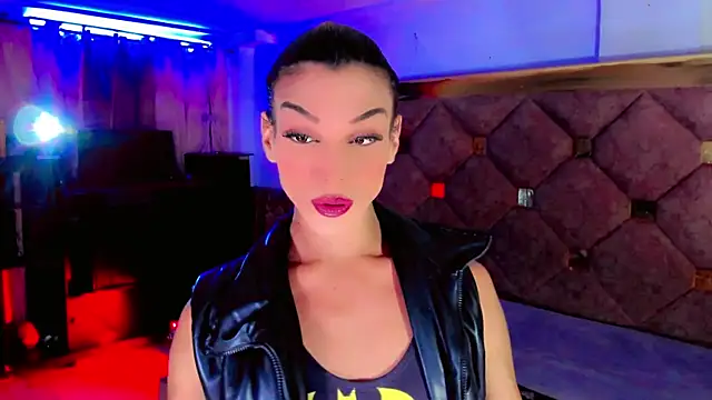 Snapshot of the-horus-girl chatting on September 27, 7:02 am the-horus-girl online show from September 27, 7:02 am