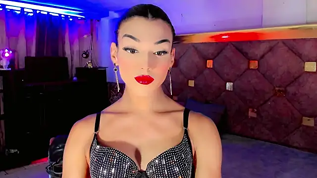 Snapshot of the-horus-girl chatting on October 9, 12:19 am the-horus-girl online show from October 9, 12:19 am