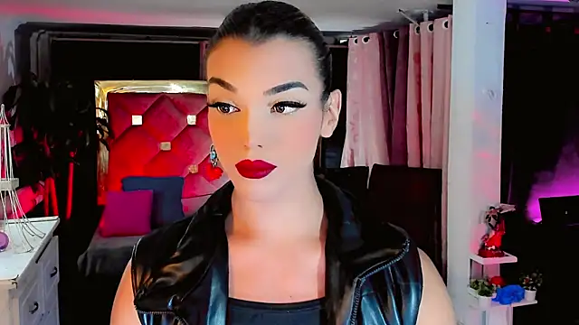 Snapshot of the-horus-girl chatting on November 15, 7:32 pm the-horus-girl online show from November 15, 7:32 pm