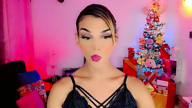 Snapshot of the-horus-girl chatting on November 22, 2:10 am the-horus-girl online show from November 22, 2:10 am