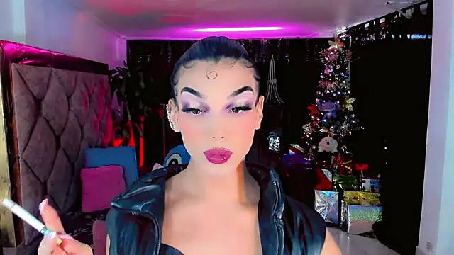 Snapshot of the-horus-girl chatting on November 27, 5:48 pm the-horus-girl online show from November 27, 5:48 pm