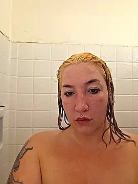 Snapshot of anja_peach chatting on January 9, 5:26 pm anja peach online show from January 9, 5:26 pm