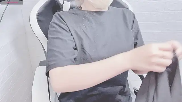 Snapshot of JessicaKale chatting on March 5, 2:12 pm JessicaKale online show from March 5, 2:12 pm