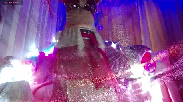 Snapshot of LollaKris chatting on February 18, 7:37 am LollaKris online show from February 18, 7:37 am