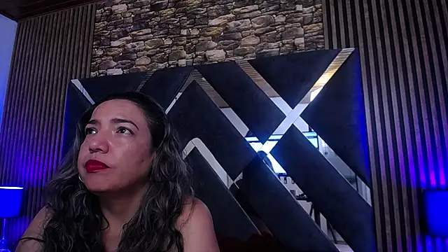 marie hss online show from February 3, 10:43 pm