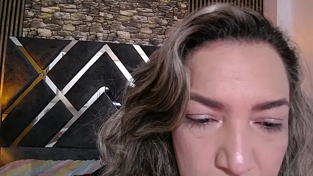 marie hss online show from February 9, 8:02 pm