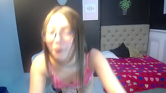 Snapshot of salome_pavlova7 chatting on January 15, 1:23 am salome pavlova7 online show from January 15, 1:23 am