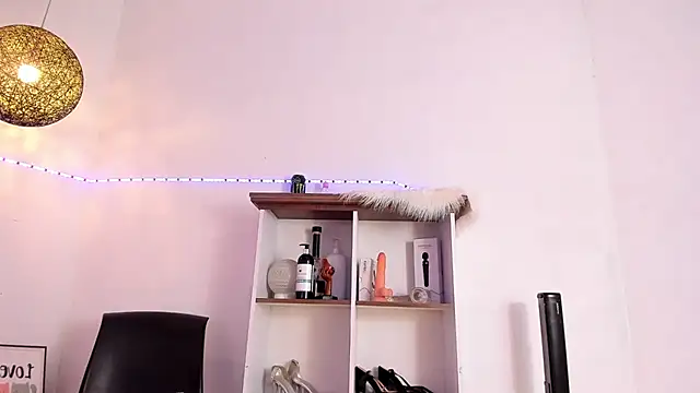 rose scottt online show from December 24, 3:16 pm
