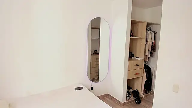 Snapshot of rose_scottt chatting on October 7, 2:47 pm rose scottt online show from October 7, 2:47 pm