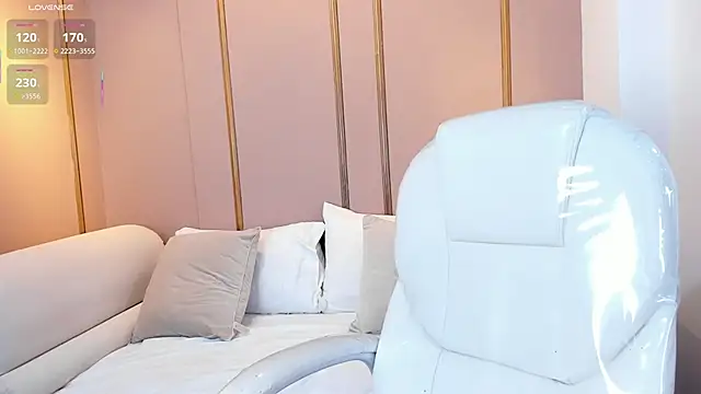 HannaKarson online show from October 15, 11:43 am