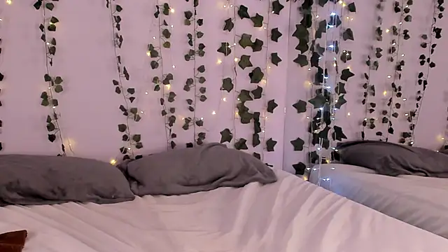 Snapshot of Natasha_Nasty2 chatting on January 12, 2:24 am Natasha Nasty2 online show from January 12, 2:24 am