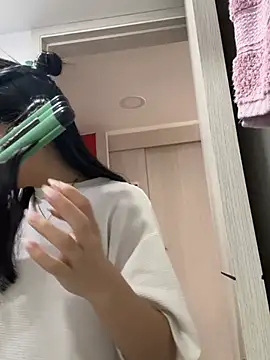 Liissa cute  online show from February 12, 7:09 pm