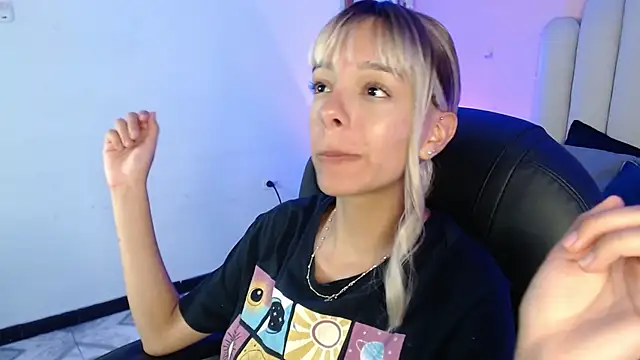 peyton golden1 online show from October 3, 3:36 am