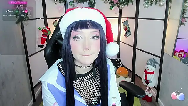 LilithLin online show from December 20, 1:14 am