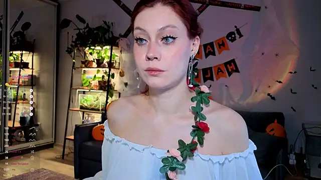 Snapshot of Your_Corvus chatting on October 28, 9:57 am Your Corvus online show from October 28, 9:57 am