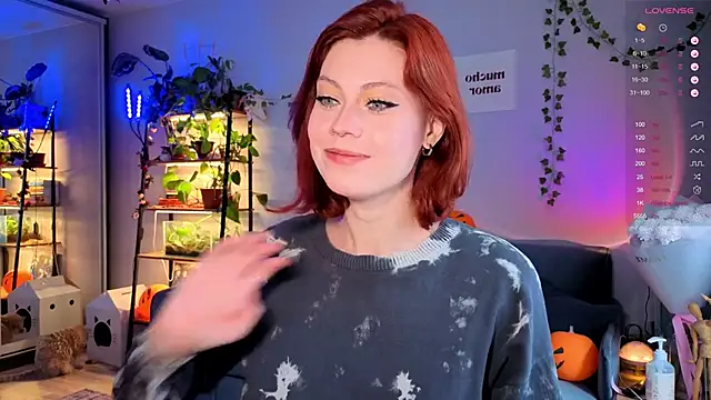 Snapshot of Your_Corvus chatting on November 3, 11:22 am Your Corvus online show from November 3, 11:22 am