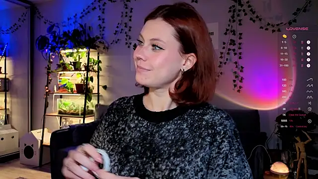 Snapshot of Your_Corvus chatting on November 13, 11:53 am Your Corvus online show from November 13, 11:53 am