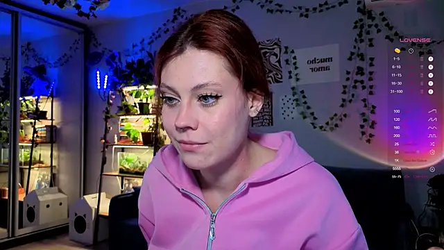 Snapshot of Your_Corvus chatting on November 14, 12:04 pm Your Corvus online show from November 14, 12:04 pm