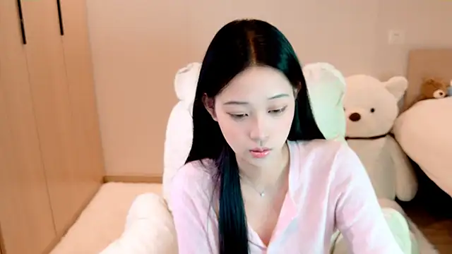 Snapshot of Xueb_J chatting on January 21, 8:52 am Xueb J online show from January 21, 8:52 am